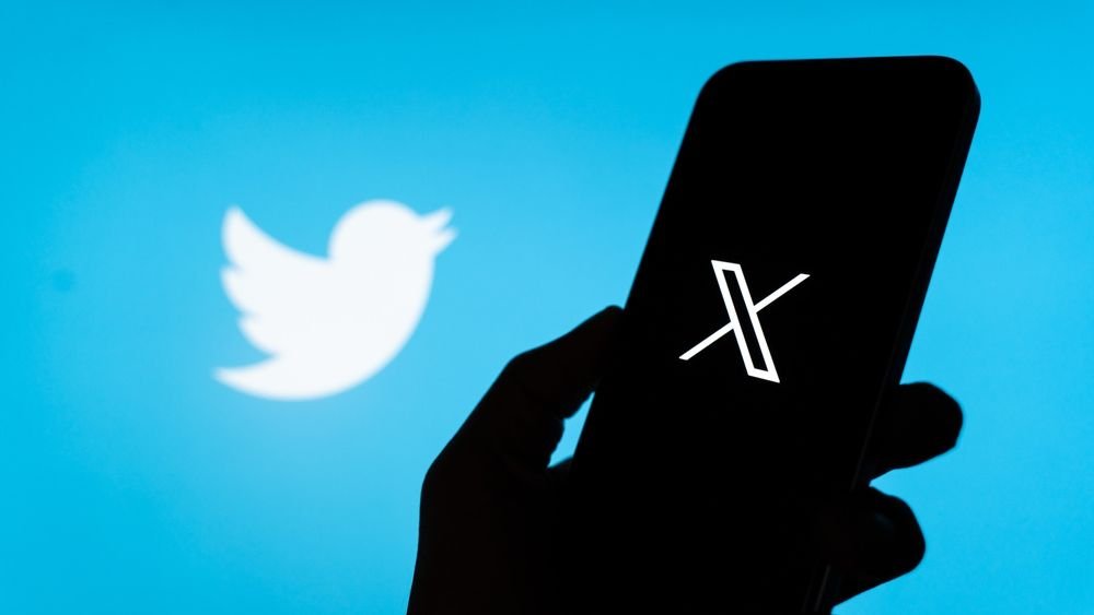 Twitter: The (Bird) Platform That Changed How We Speak, Share, and Think
