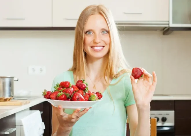 Omgiestrawberry: The Rise of a Unique Online Identity and Digital Trend