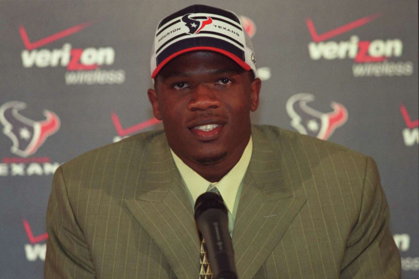 Andre Johnson: The Legendary Wide Receiver Who Redefined Excellence in the NFL